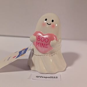 Target Spritz Valentines Ghost Figure With Heart Be My Boo